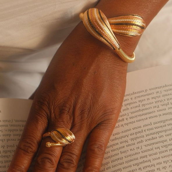 (Copie) Parure « Dorée Royale » – Collier, Bracelet & Bague