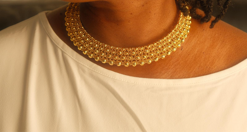 Parure « Prestige Doré » – Collier, Bracelet, Bague & Boucles d’oreilles